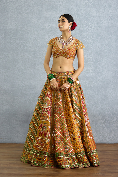 Kanak Dil Meher Iksha Lehenga Set