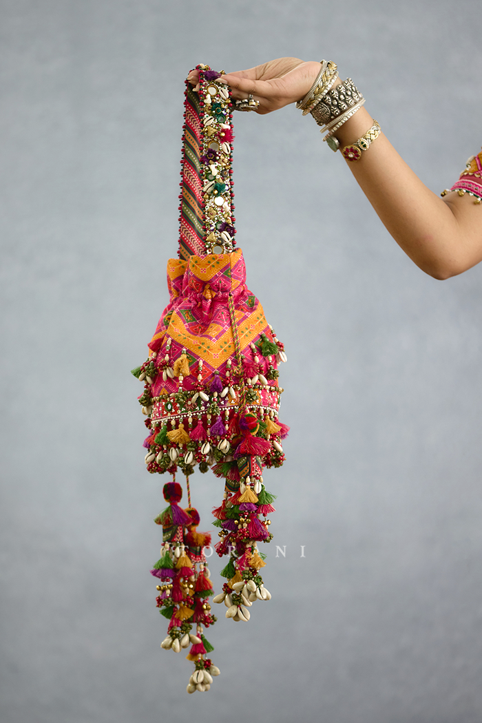 Rangili Ruchi Rangili Jinal Potli – Torani India