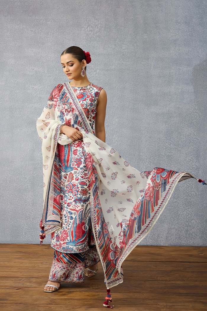 Coromandel Tanuja Kurta Set