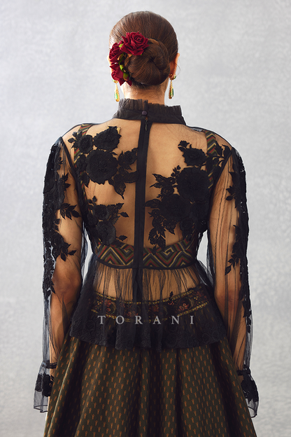 Gulghast Poulami Lehenga Set