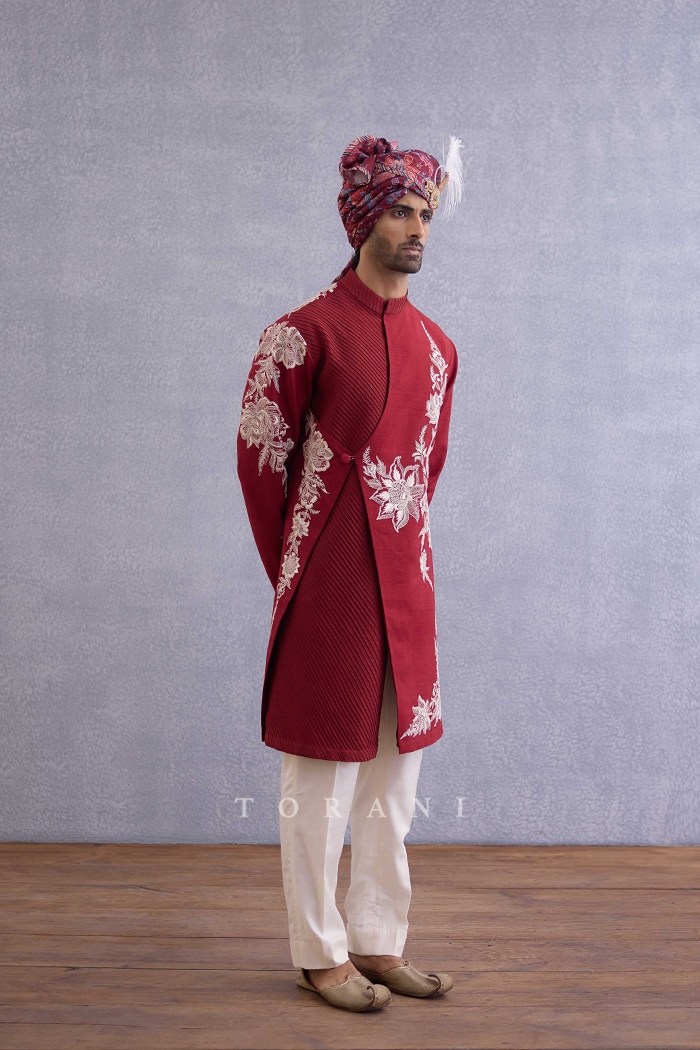 Qarmazi Parthik Kurta Set