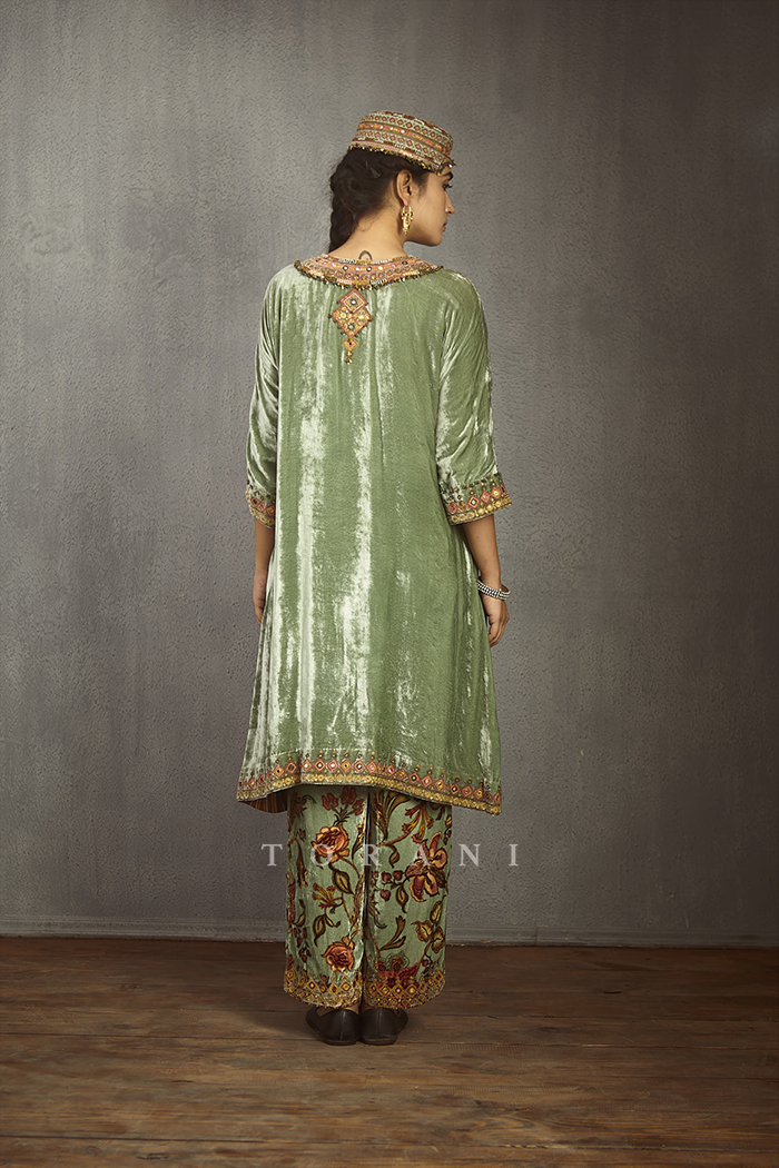 Champa Makhmal Sindhi Topi