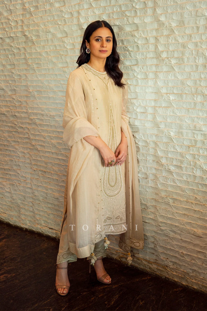 Rasika Duggal in Torani&