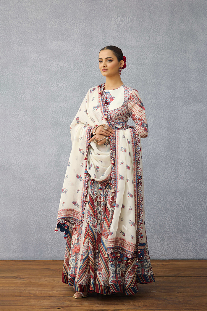 Coromandel Naynaa Anarkali Set