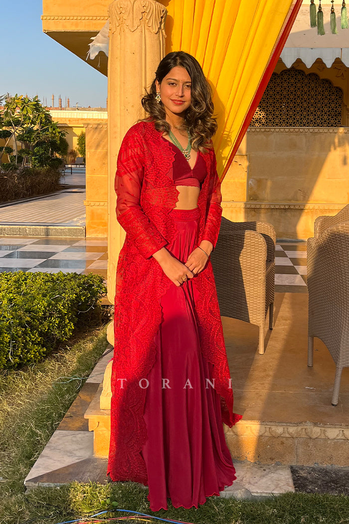 Shireen Saini In Our Surkh Daavya Cape Set