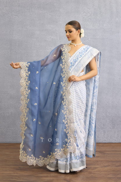 Neeli Gauraiya Poulami Saree Set