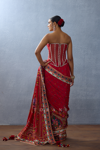 Tamannaah Bhatia In Our Dil Surkh Ami Corset Saree Set