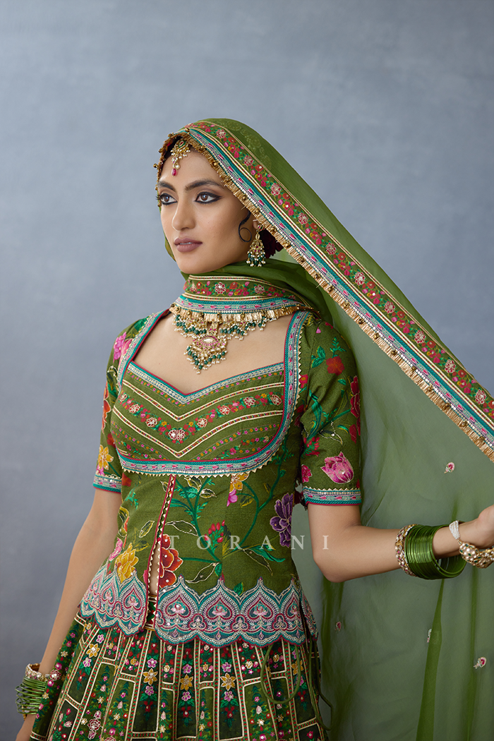 Dil Saaz Avora Odhni