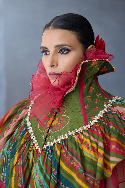 Dil Saaz Layla Neck Cape