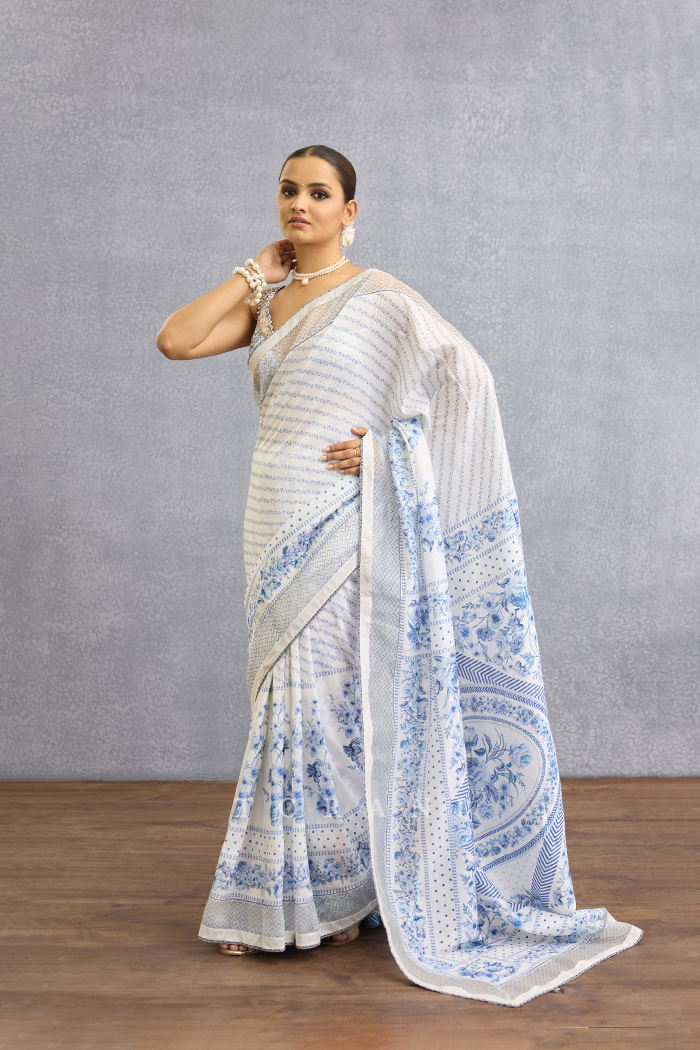 Neeli Gauraiya Poulami  Saree