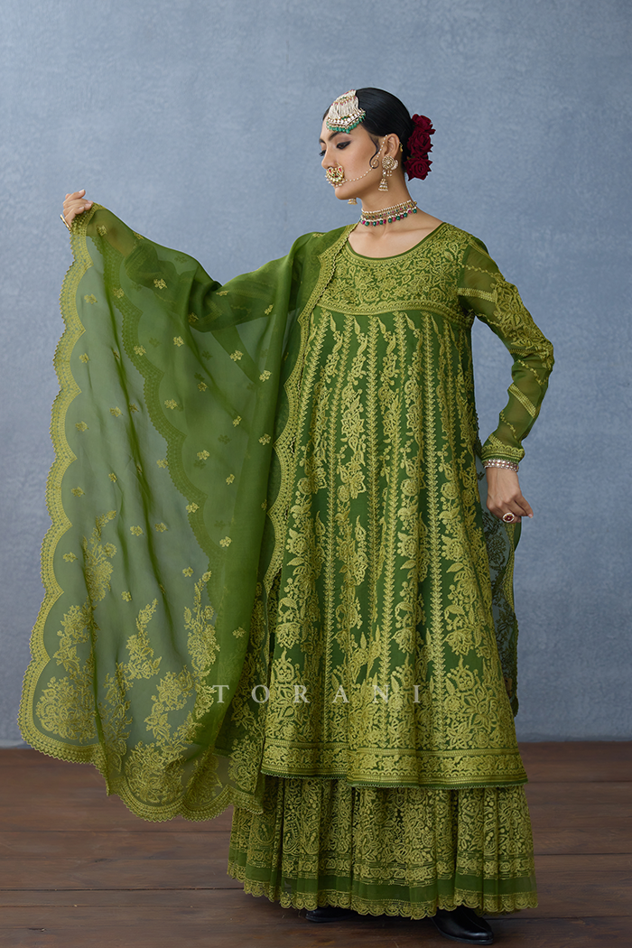 Dil Saaz Kiran Odhni