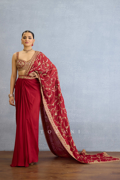 Surkh Lasya Saree