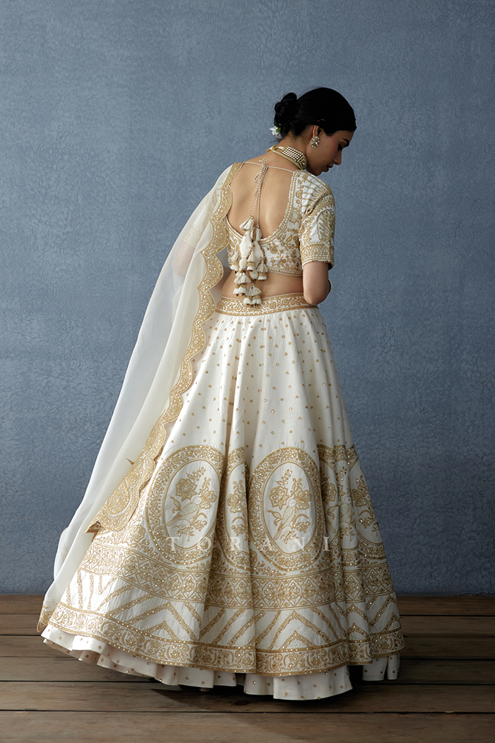 Gul-Bano Asharfi Lehenga Set