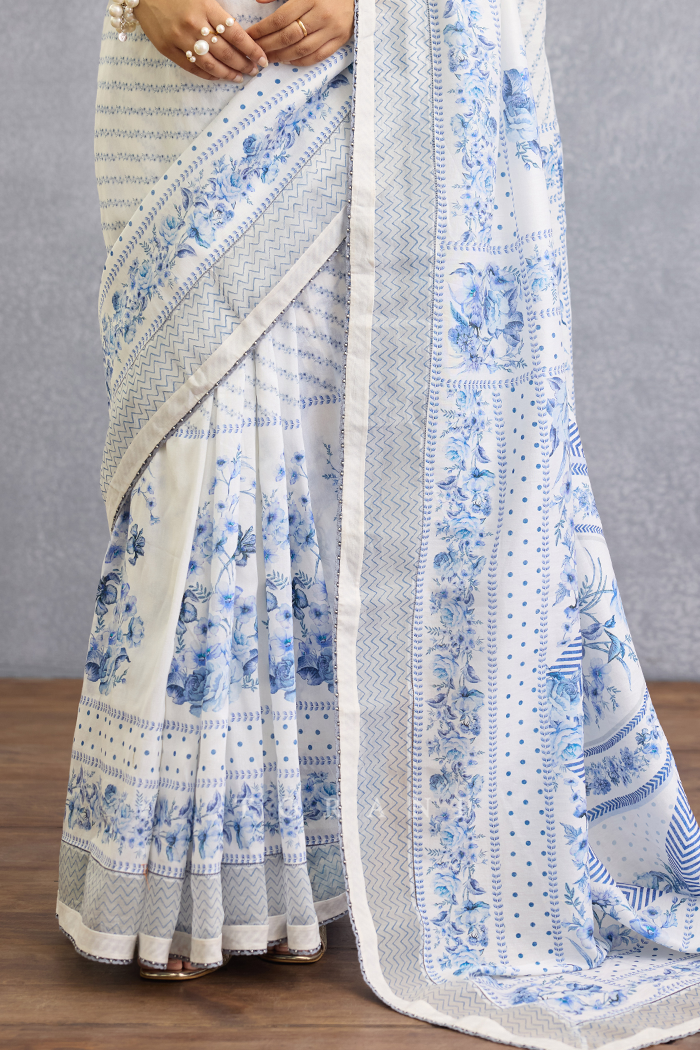 Neeli Gauraiya Poulami  Saree