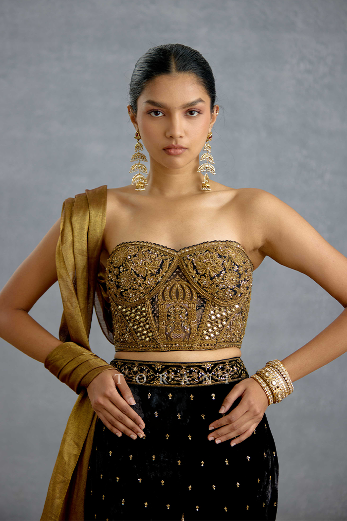 Siyahi Shehnaz Lehenga Set