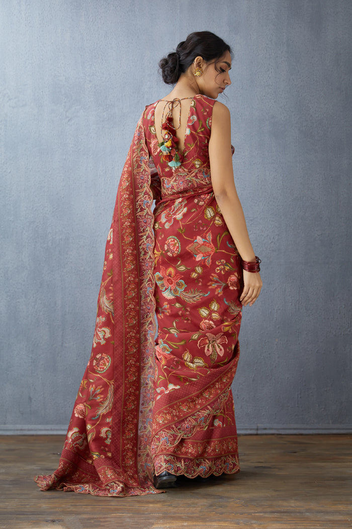 Gudhal Enakshi Saree