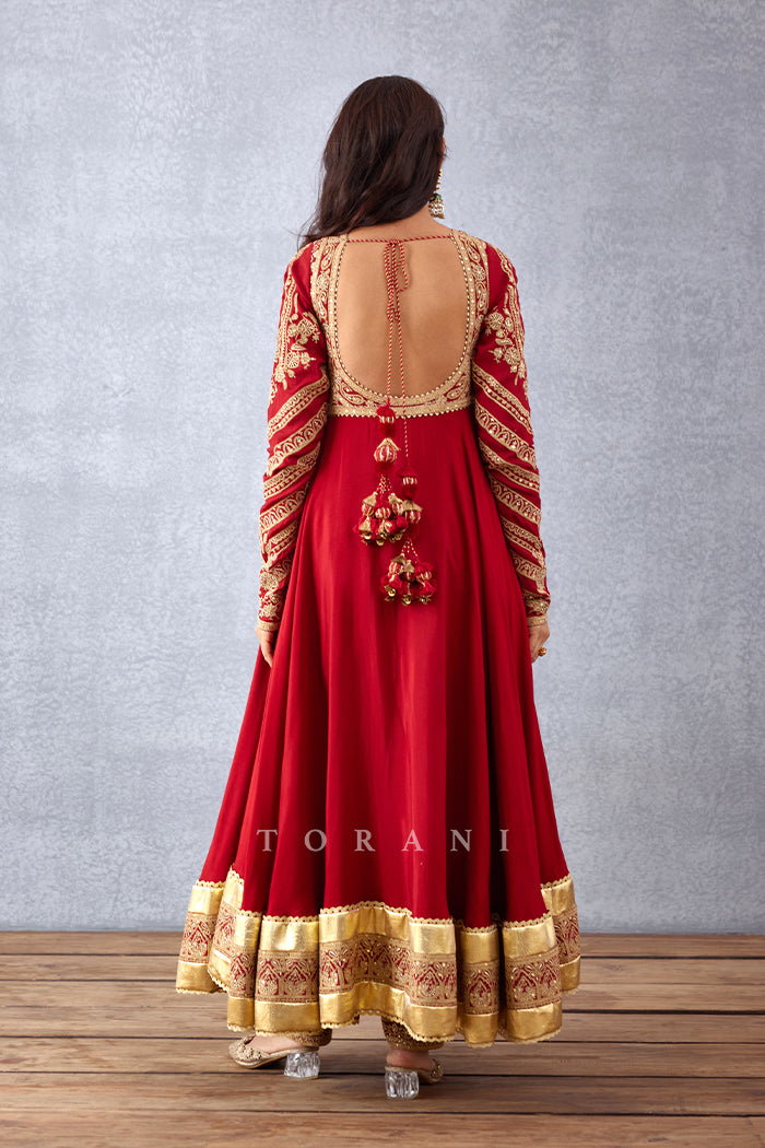 weddingwear Embroidered Anarkali set with deep back