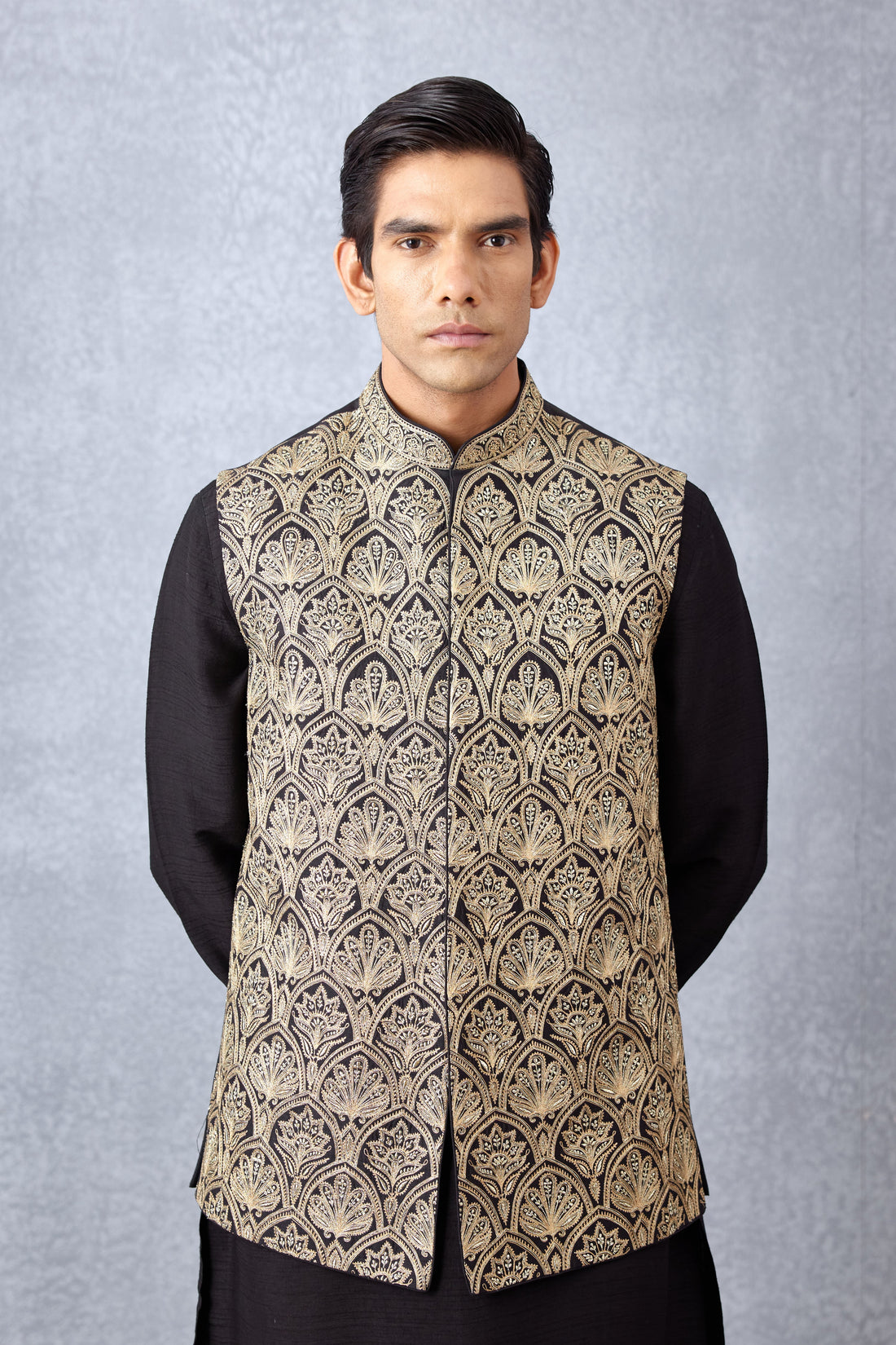 Gulghast Aarnik Bandi