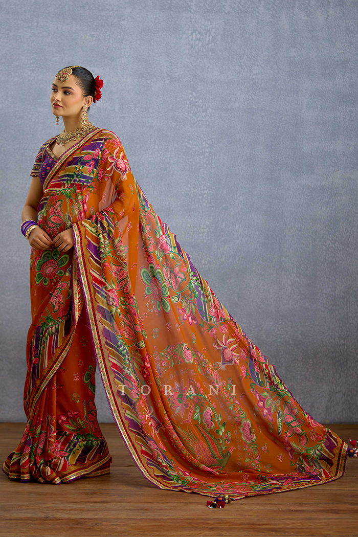 Komudika Sandhya Saree