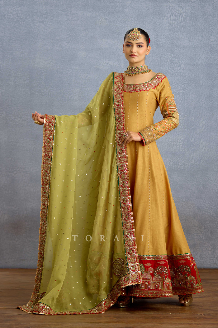Noor Zunairah Anarkali Set