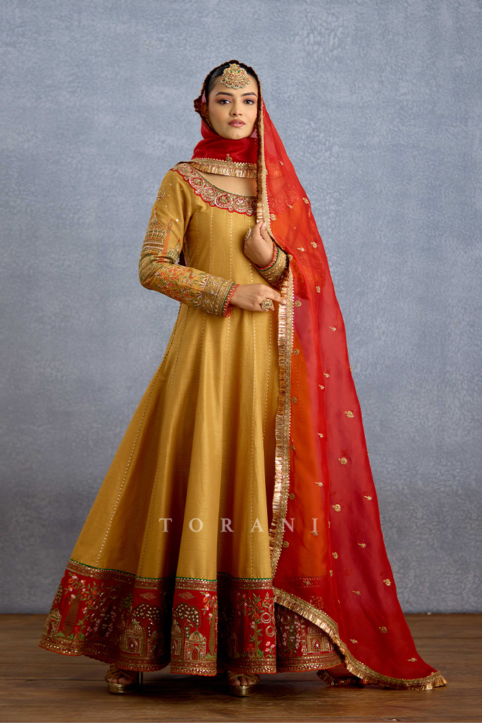 Noor Zehra Anarkali Set