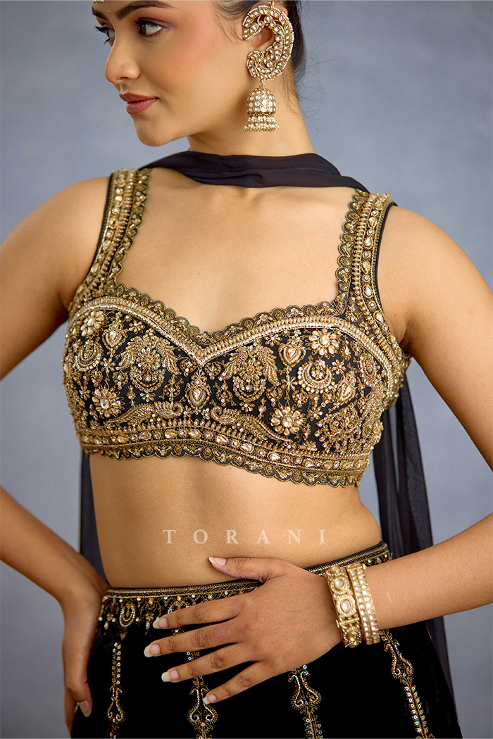 Siyahi Vanya Lehenga Set