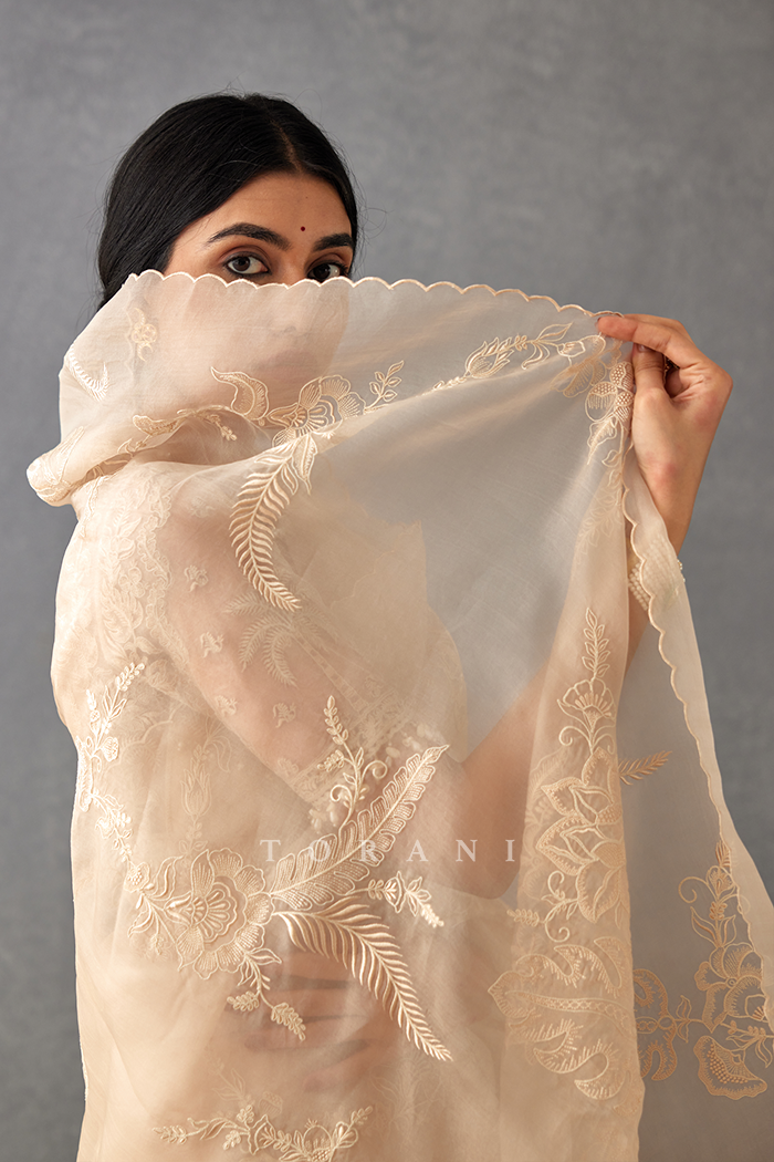 Mradu Pankhuri Saree