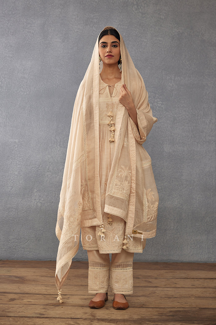 Mradu Deba Priya Kurta Set