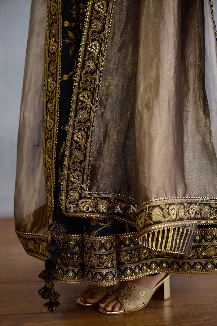 Bhadra Kyda Anarkali Set