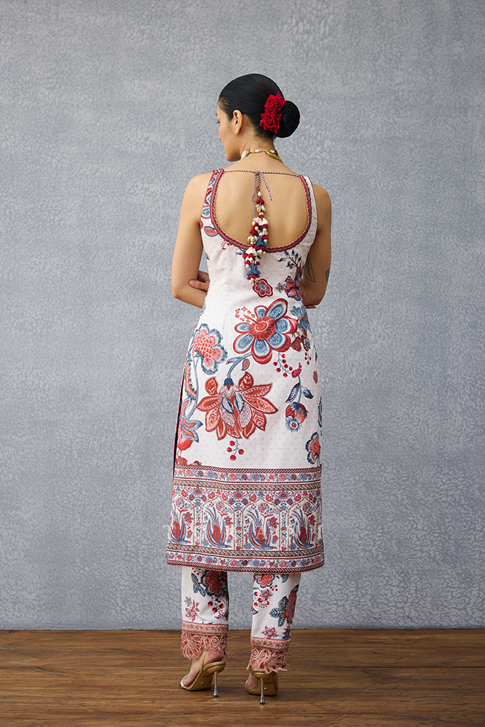 Coromandel Anvita Kurta Set