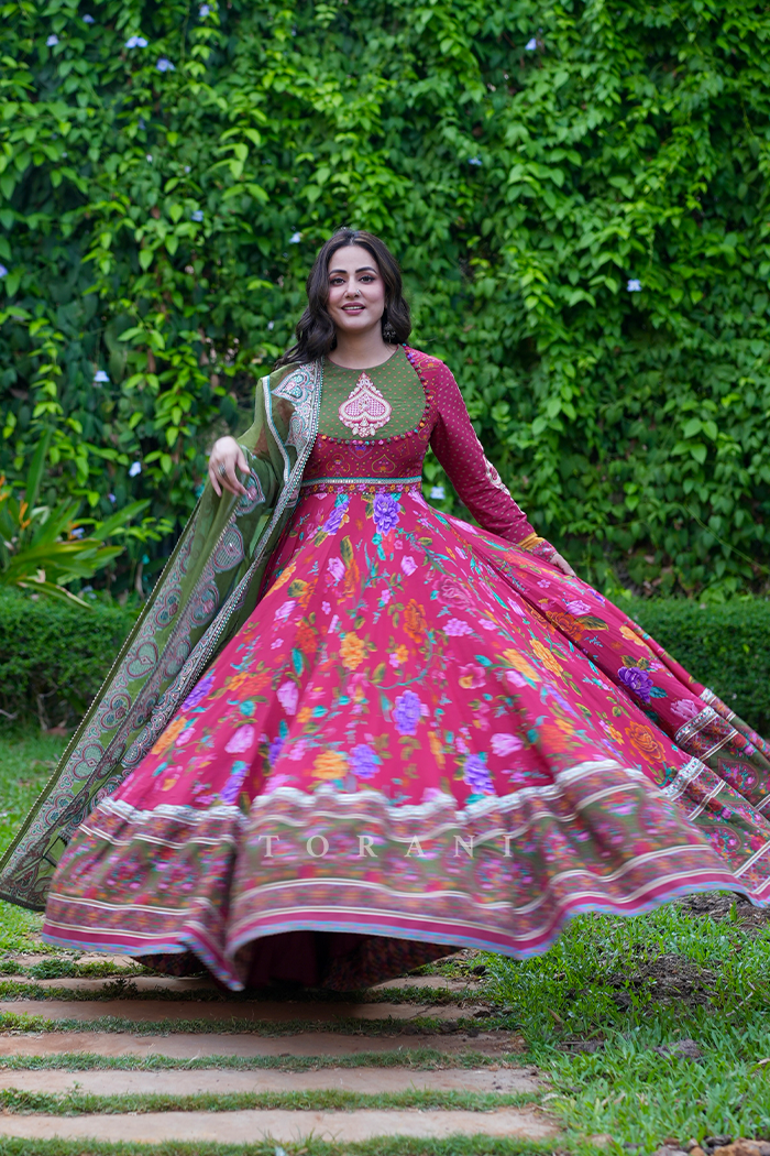 Hina Khan In Our Dil Surkh Nimat Anarkali Set