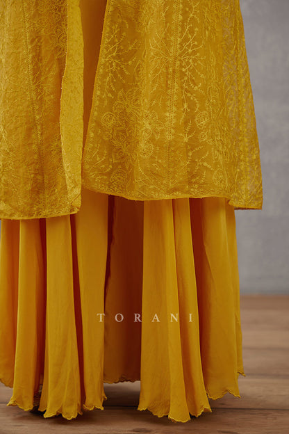 Sunehra Paavni Cape Set