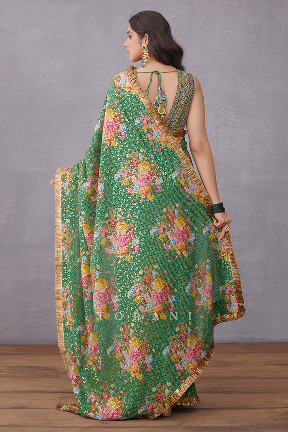 Panna Qasiba Sona Sitara Saree