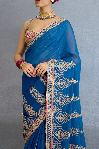 Neeradhi Chitra Saree
