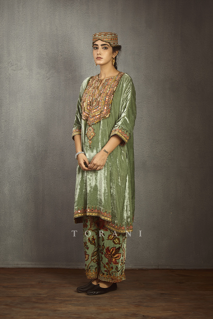 Champa Makhmal Sindhi Topi