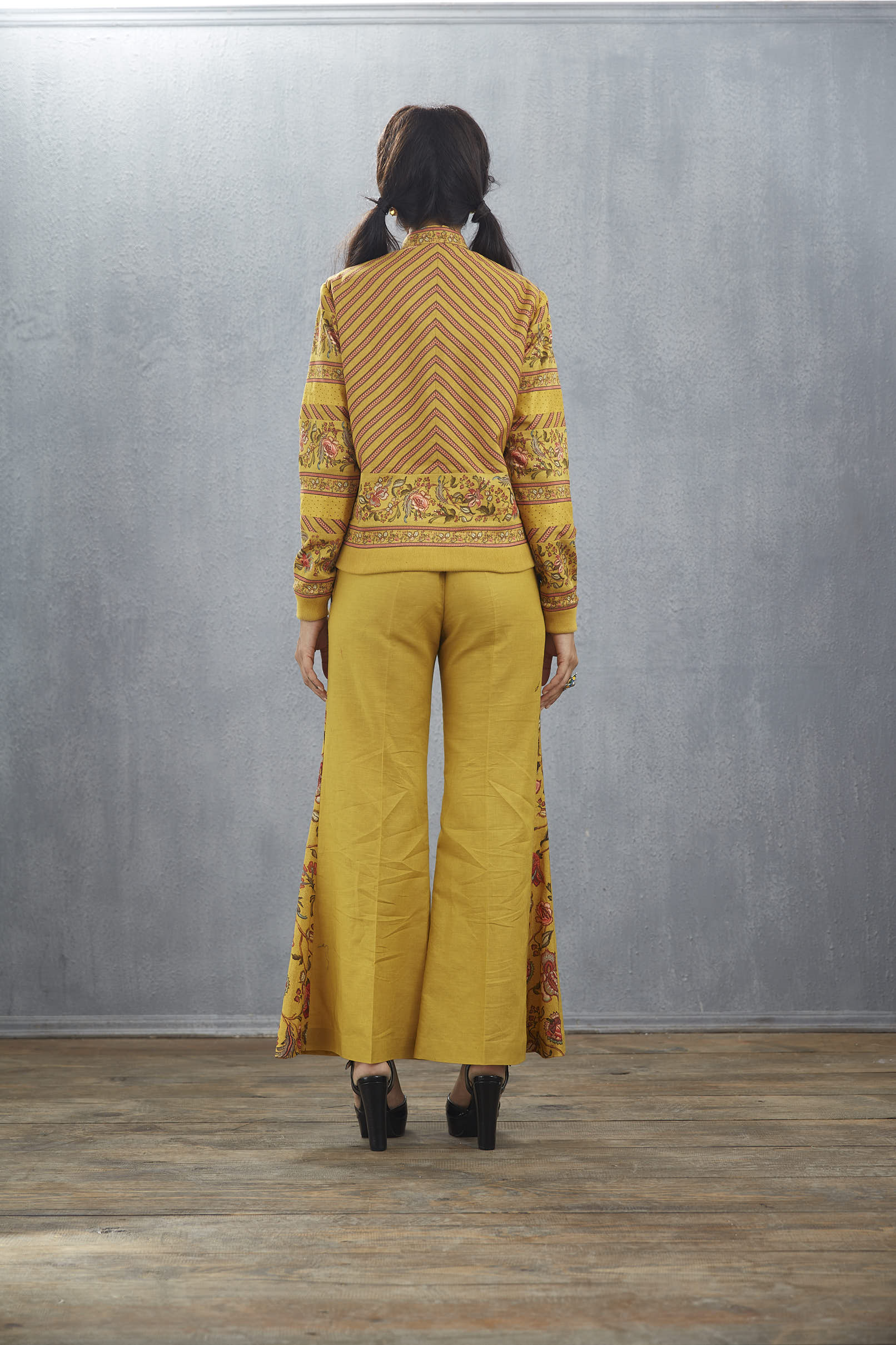 Sunehra Neetu Bomber Jacket