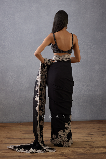 Raat Rani Afrah Saree