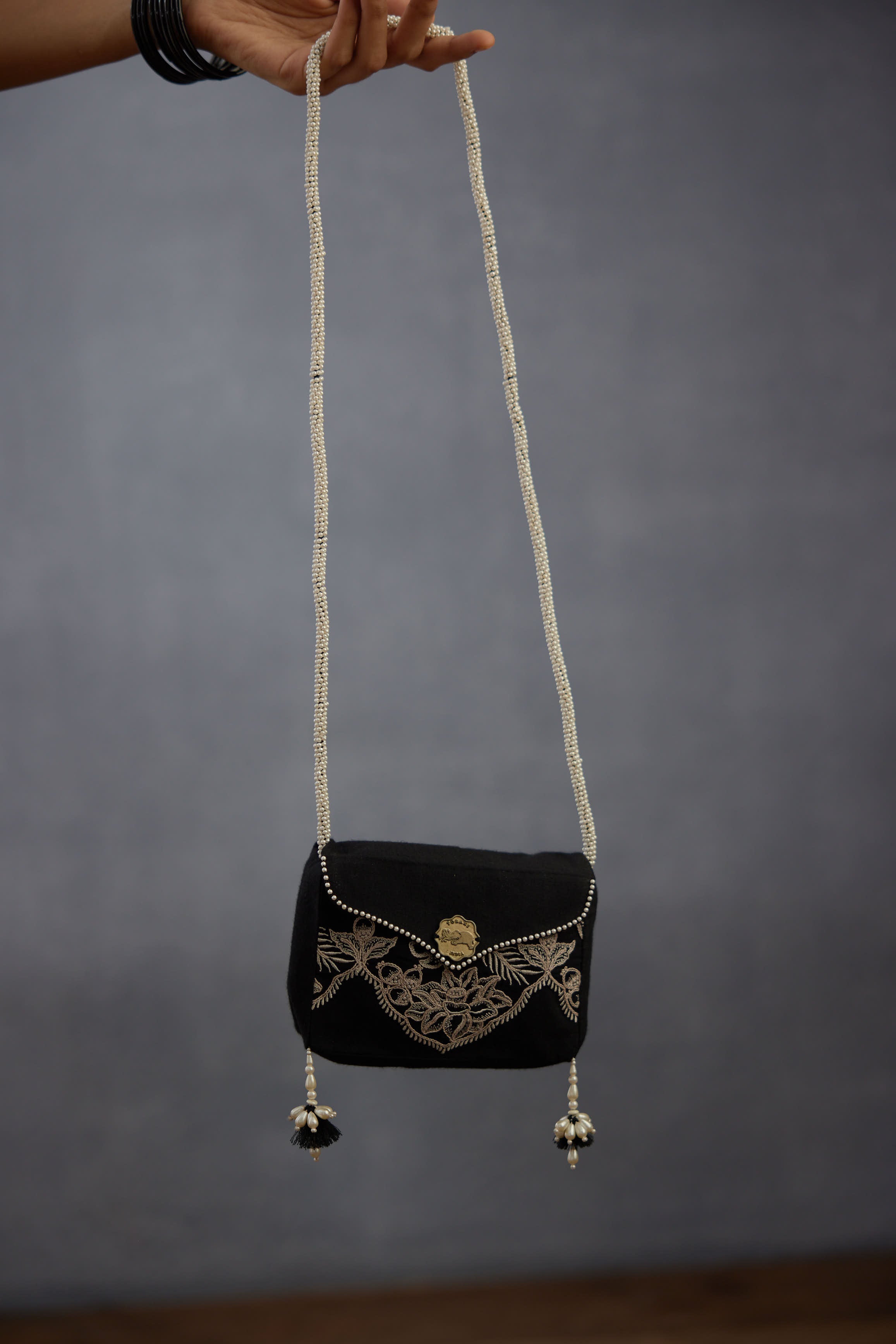 Raat Rani Anik Sling Bag