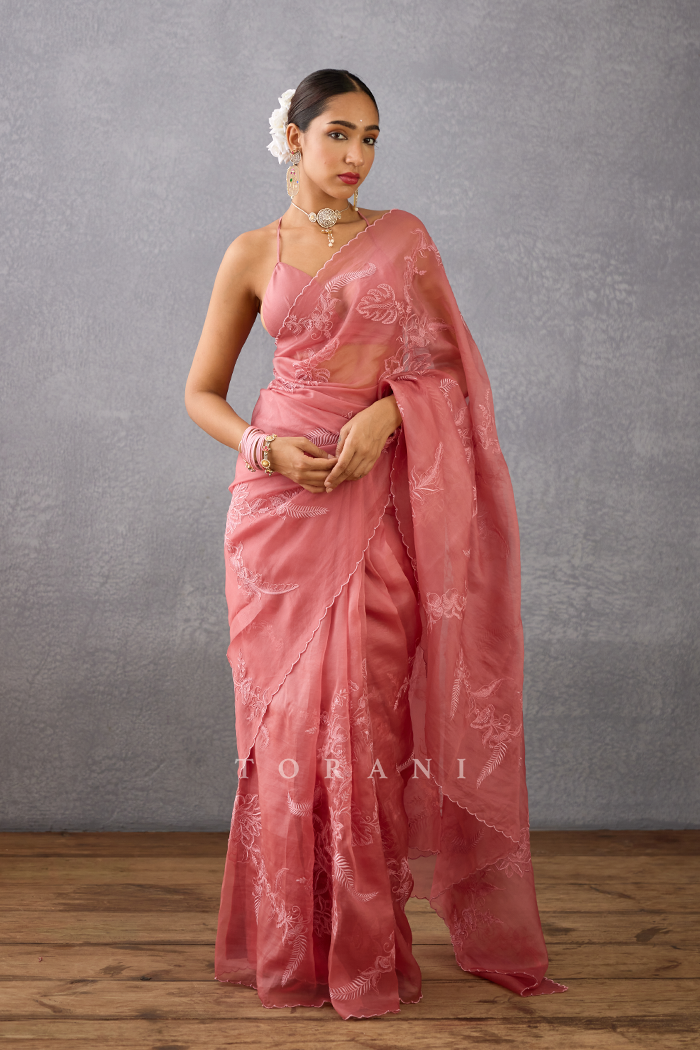 Gulabi Pankhuri Saree