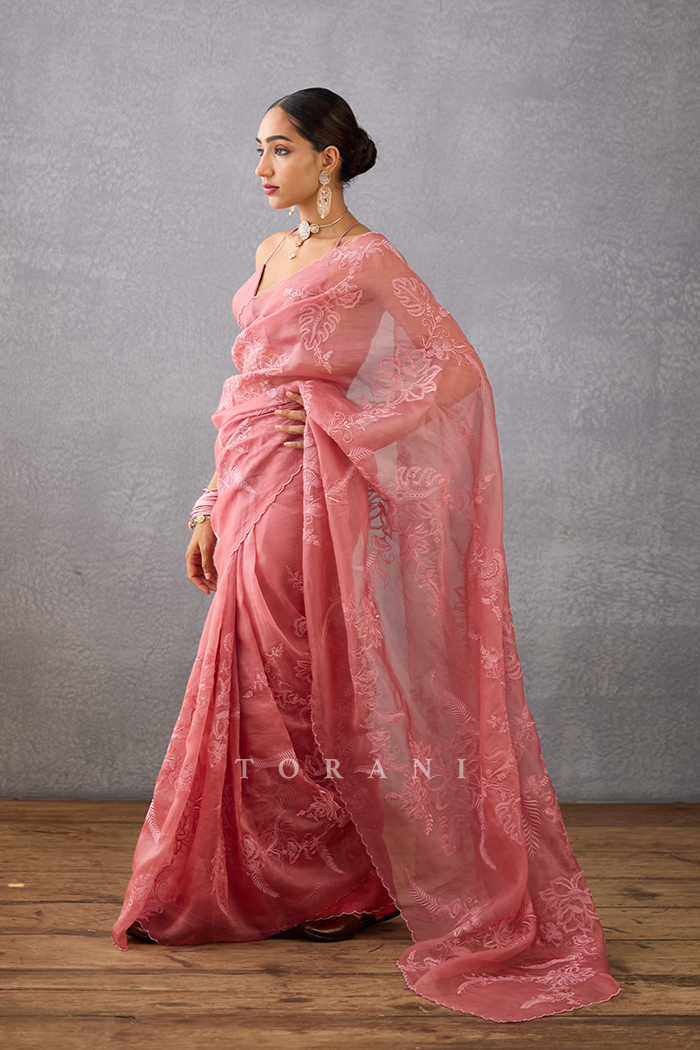 Gulabi Pankhuri Saree