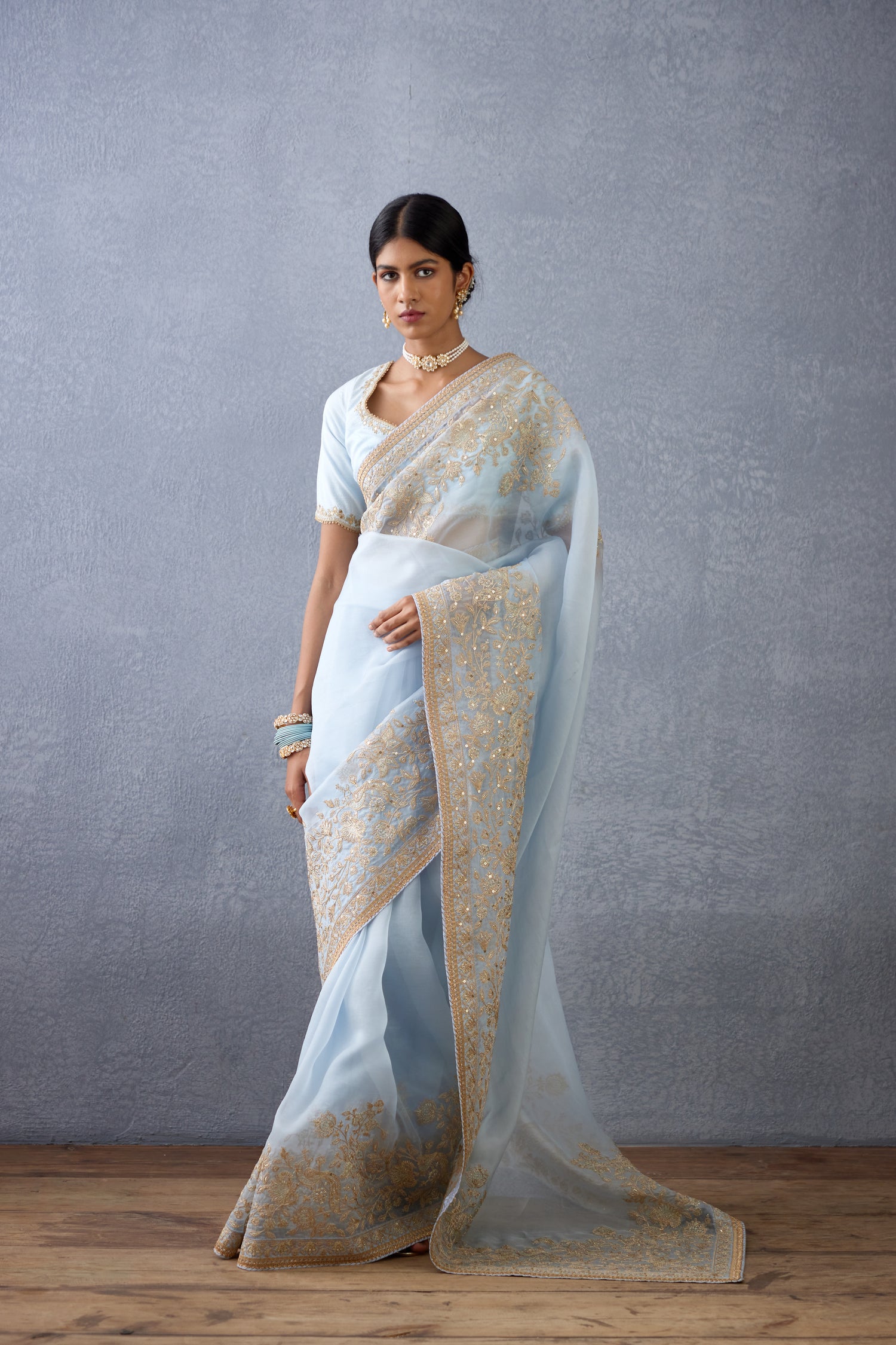 Gul-Nilofer Yashoda Saree
