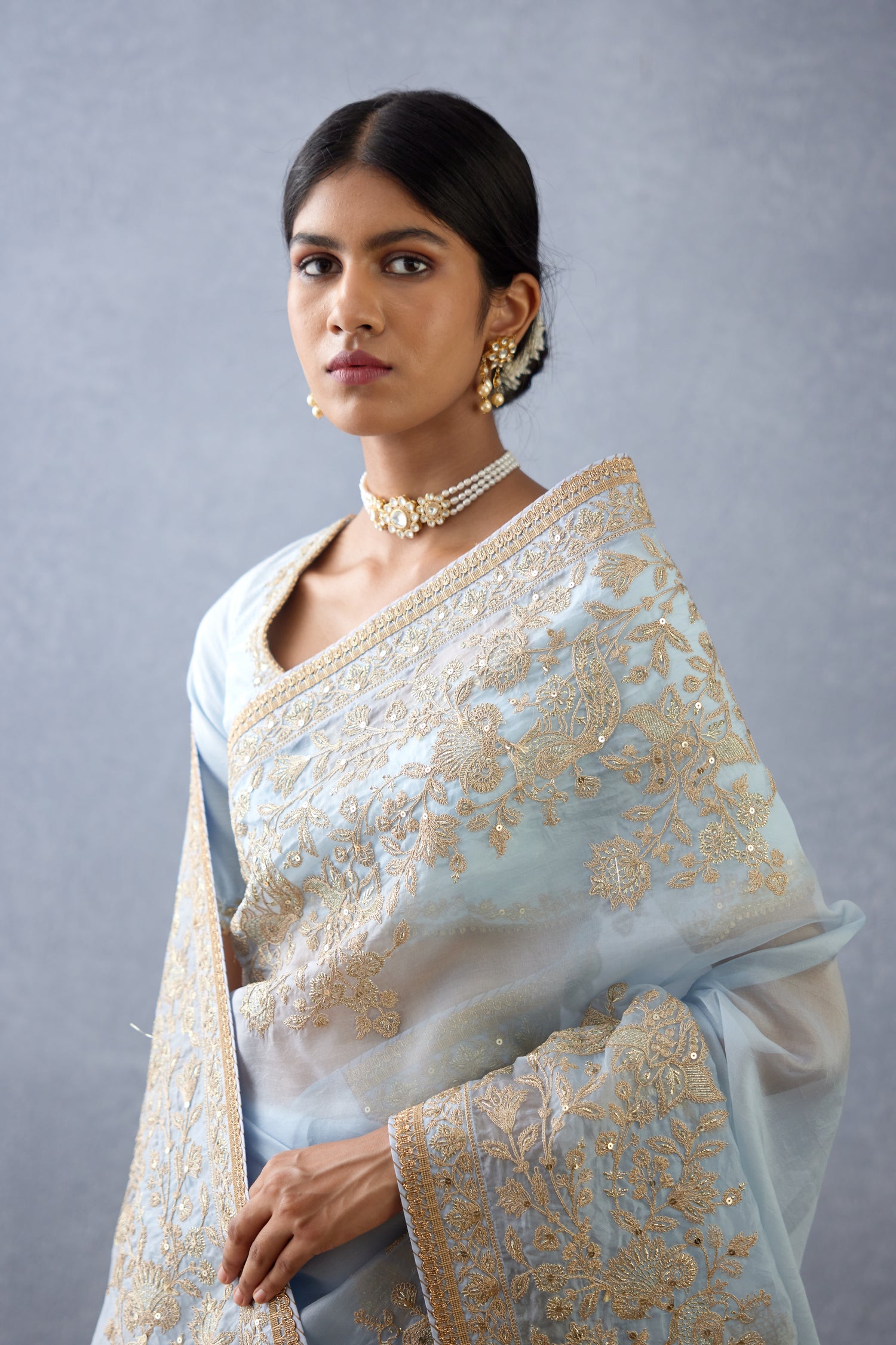 Gul-Nilofer Yashoda Saree