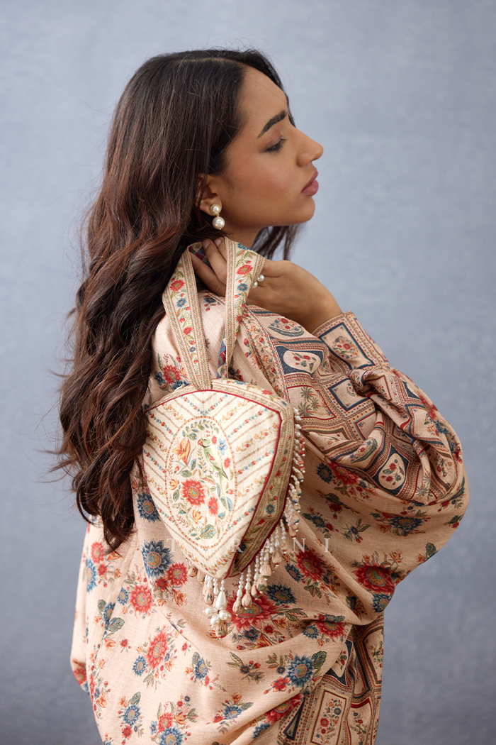 Badami Trikoniya Bag