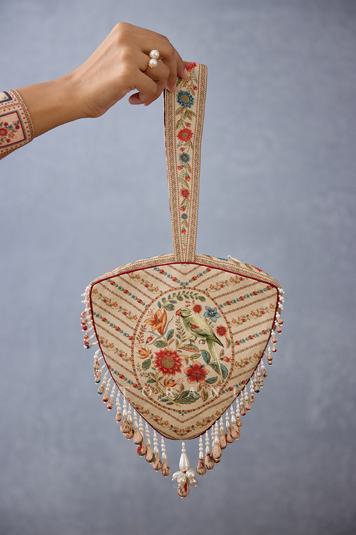 Badami Trikoniya Bag