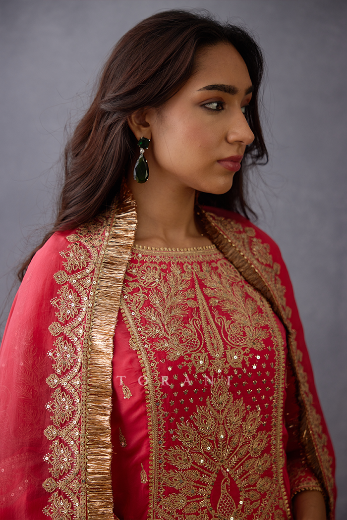 Gul-Kand Saroj Odhni