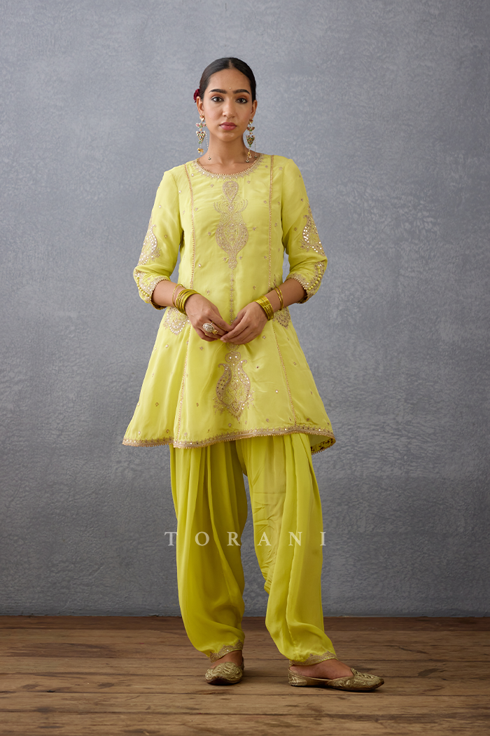 Gul-Mina Mariam Kurta Set