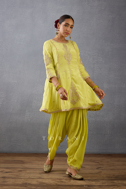 Gul-Mina Mariam Kurta Set