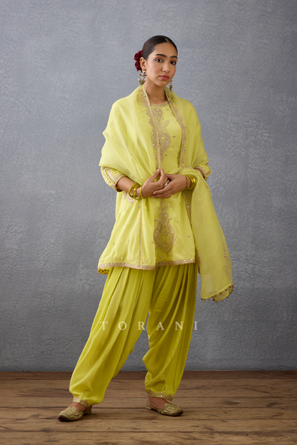 Gul-Mina Mariam Kurta Set