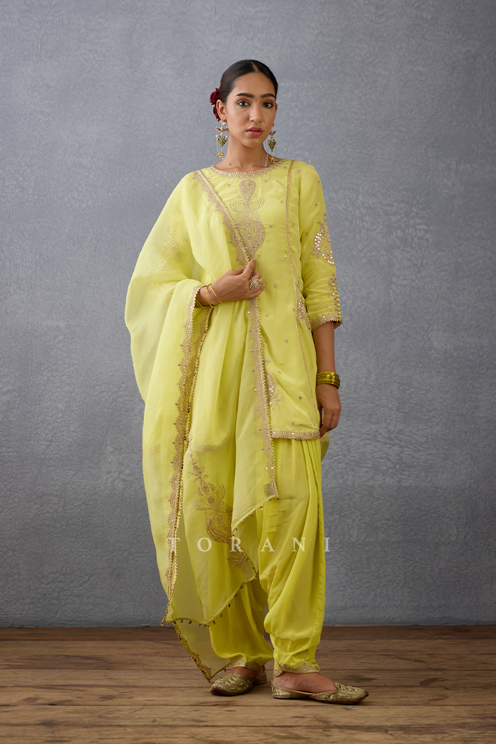 Gul-Mina Mariam Kurta Set