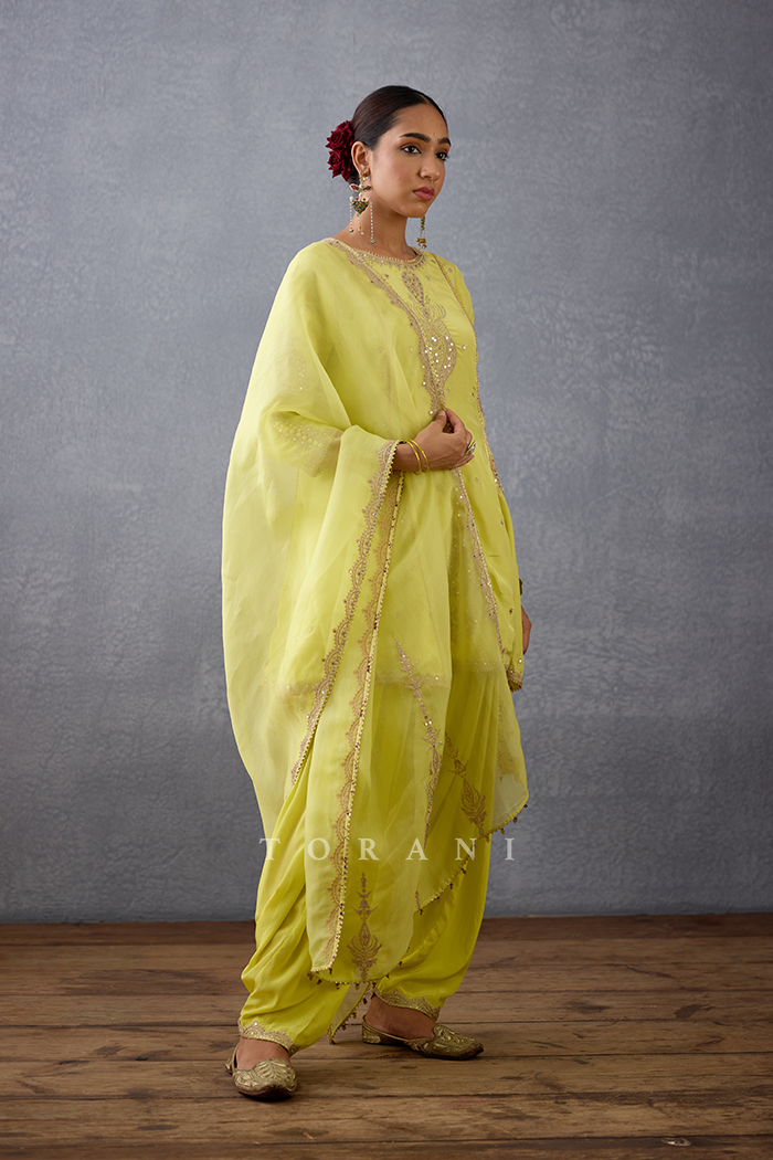 Gul-Mina Mariam Kurta Set